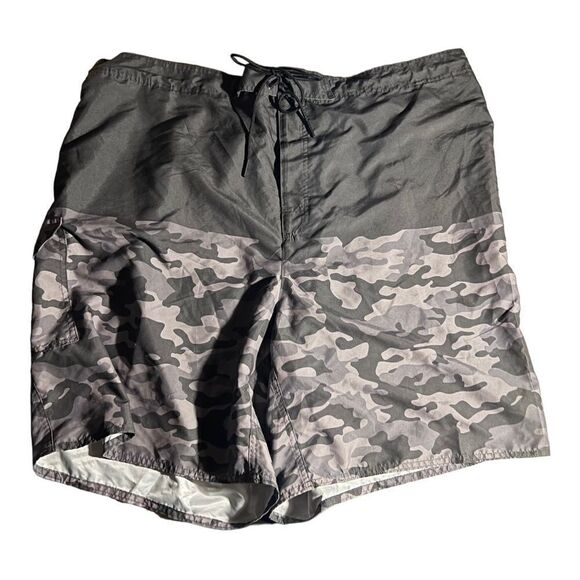 True Nation by DXL Big and Tall Watercolor Colorblock Swim Trunks, Grey, 1XL - Picture 3 of 9